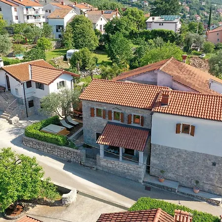 Villa Fani With Jacuzzi Ičići