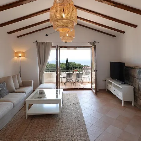 Fani With Jacuzzi Villa Ičići